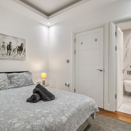2 Bed 2 Bath Balcony View Wimbledon Tennis Villa London Exterior photo