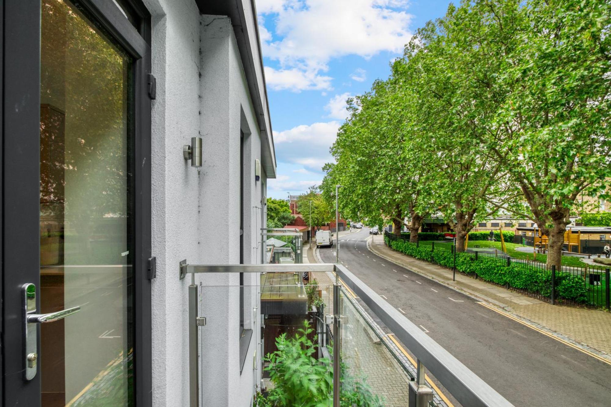 2 Bed 2 Bath Balcony View Wimbledon Tennis Villa London Exterior photo